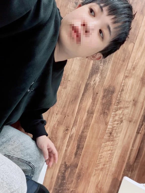 ちらっとʕʘ‿ʘʔ